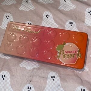 Sweet Peach Too Faced Eyeshadow Palette